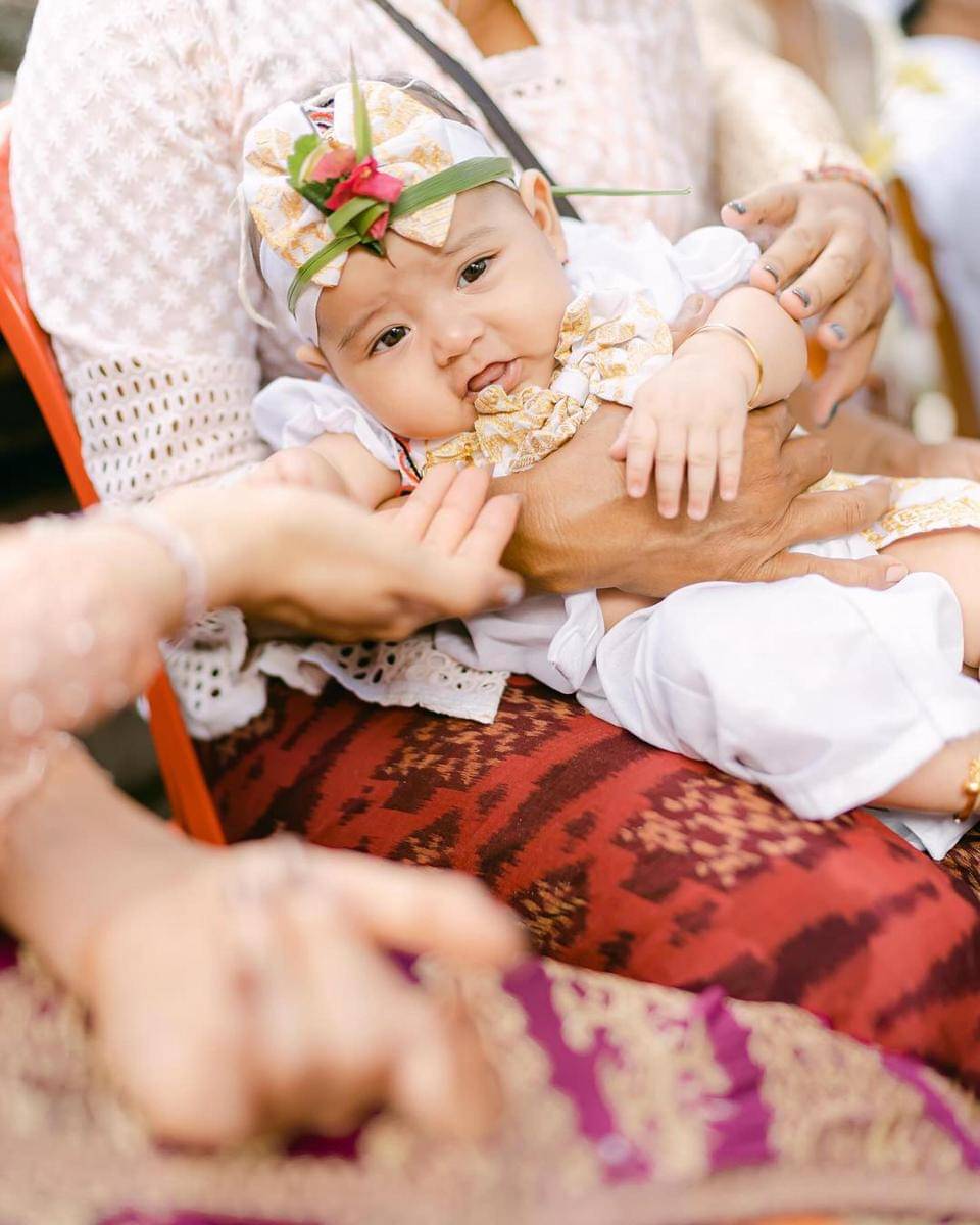 Instagram.com/laura_theux